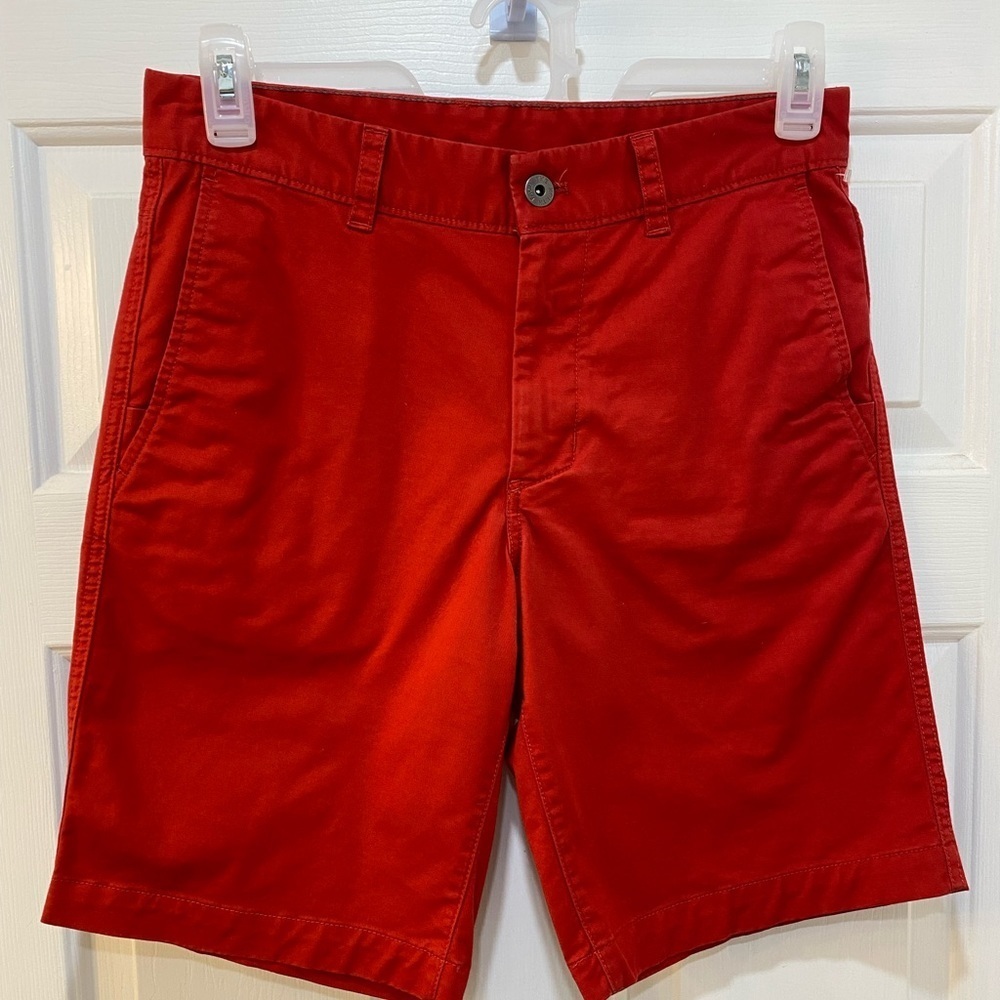 The North Face Casual Red Shorts 10" Inseam Zippered Rear Pocket Men's Size 30